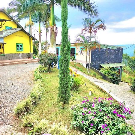 Finca Turistica Santa Clara Pansiyon Calarcá Dış mekan fotoğraf
