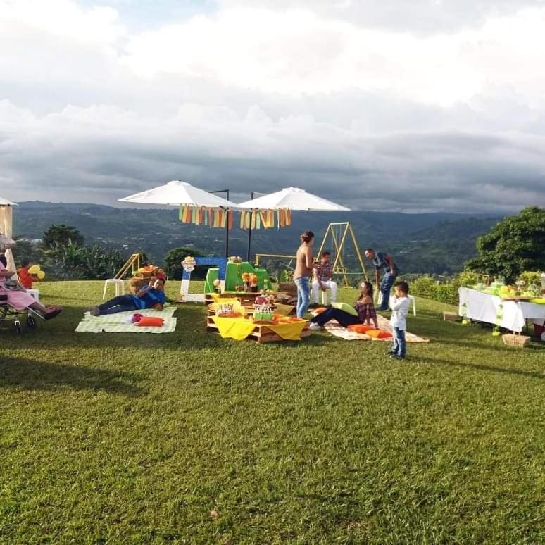 Finca Turistica Santa Clara Pansiyon Calarcá Dış mekan fotoğraf