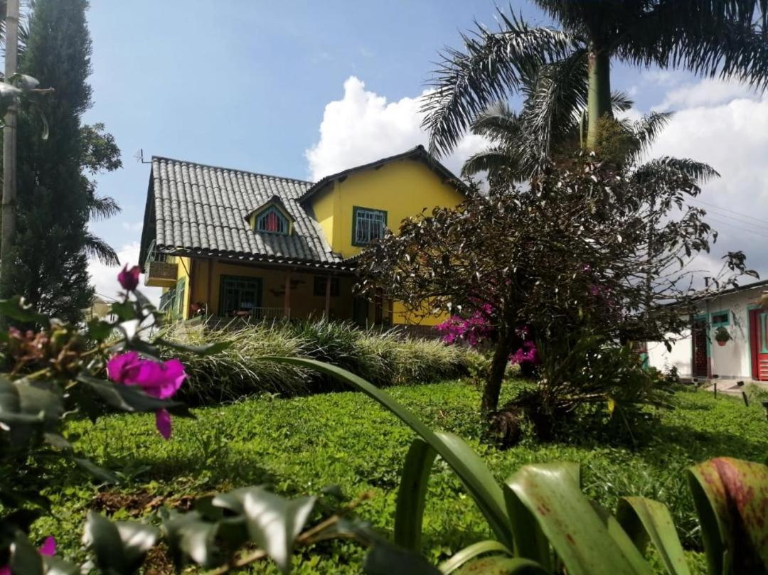 Finca Turistica Santa Clara Pansiyon Calarcá Dış mekan fotoğraf