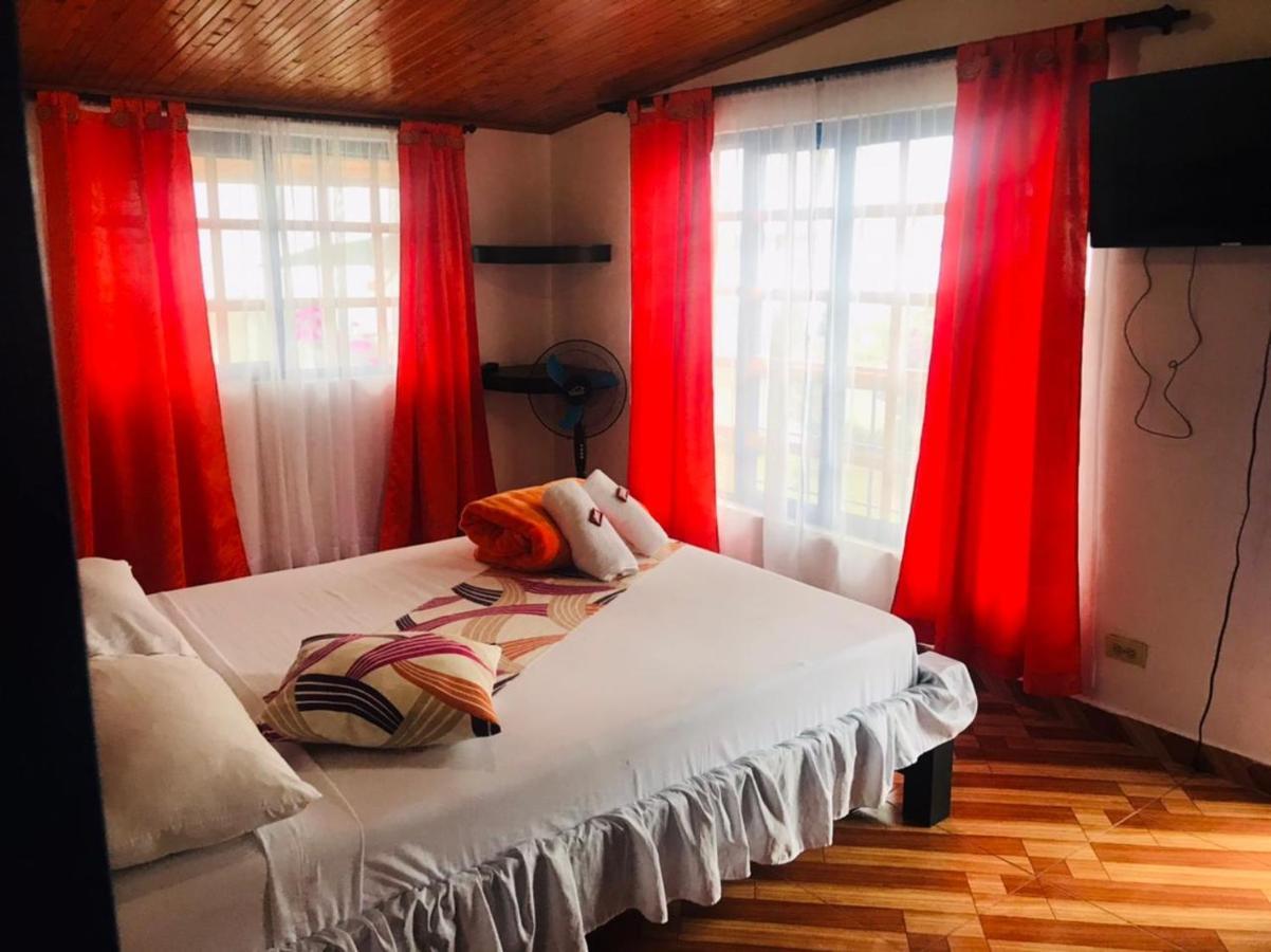 Finca Turistica Santa Clara Pansiyon Calarcá Dış mekan fotoğraf