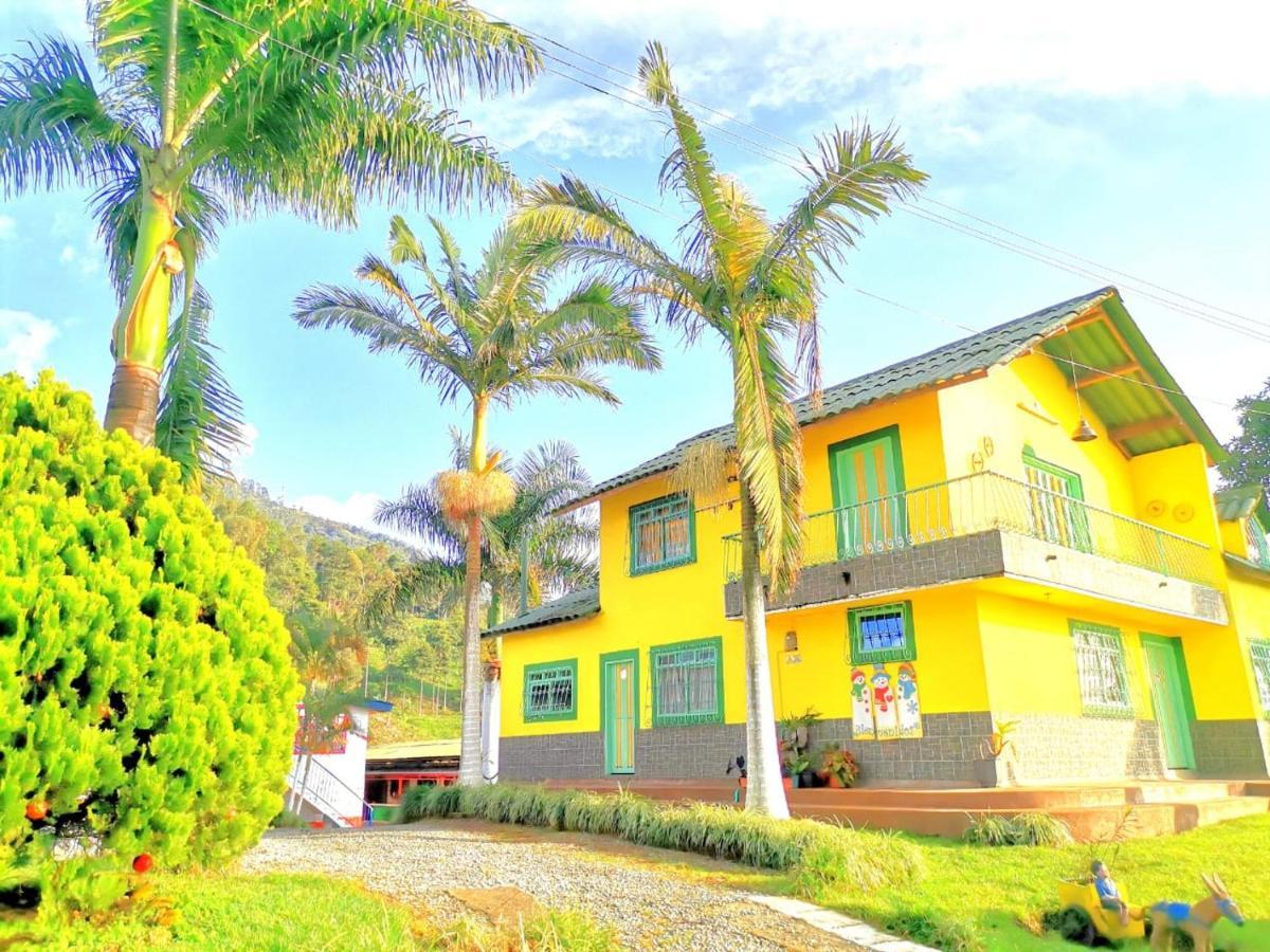 Finca Turistica Santa Clara Pansiyon Calarcá Dış mekan fotoğraf